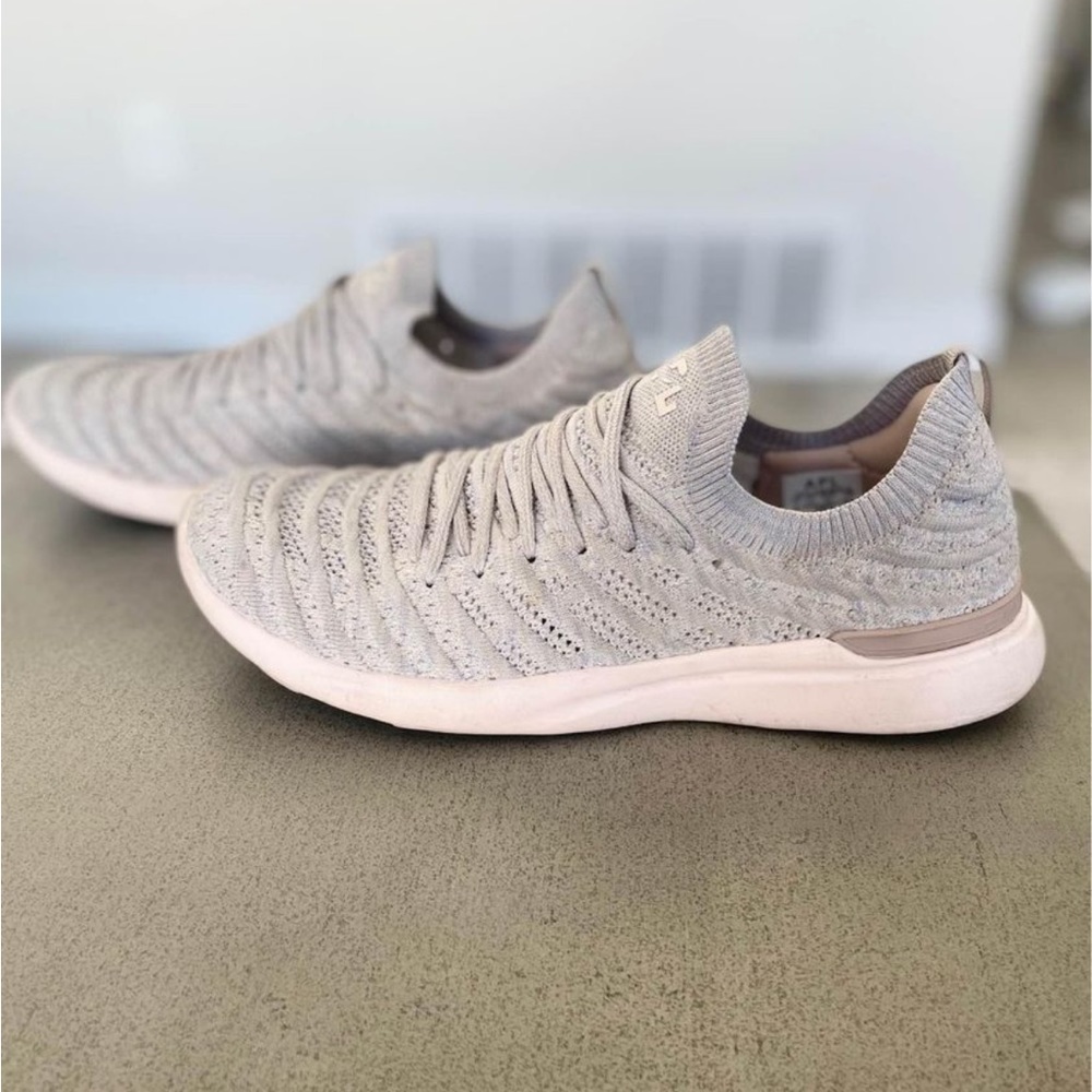 APL Techloom Wave